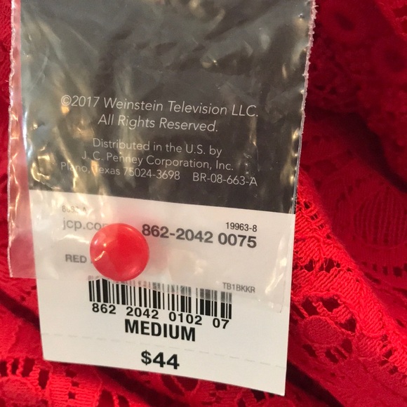 Project Runway Red Lace Cold Shoulder Top Medium - Picture 5 of 8